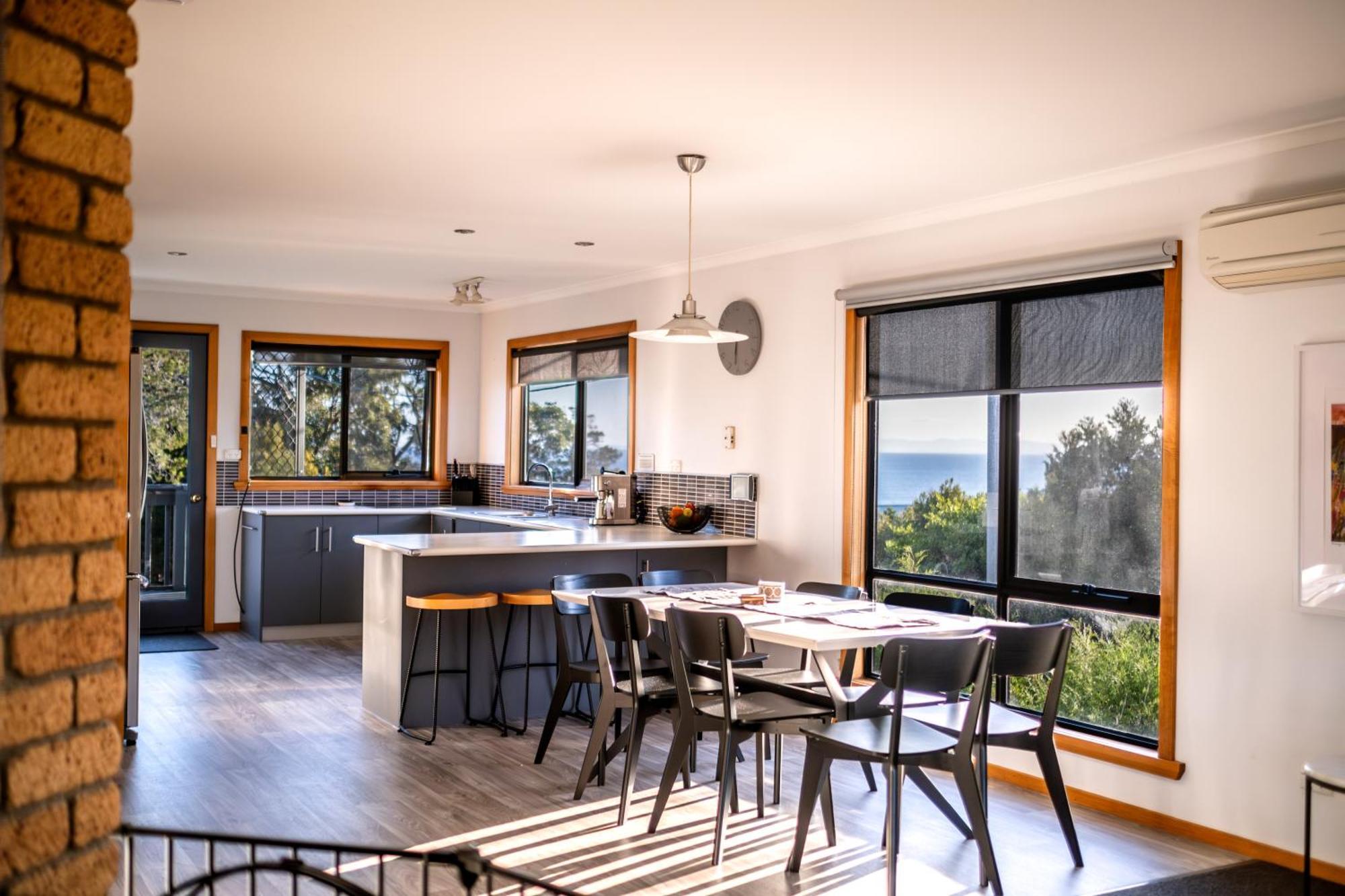 Willa The Lookout ~ Large Family House With Views Coles Bay Zewnętrze zdjęcie